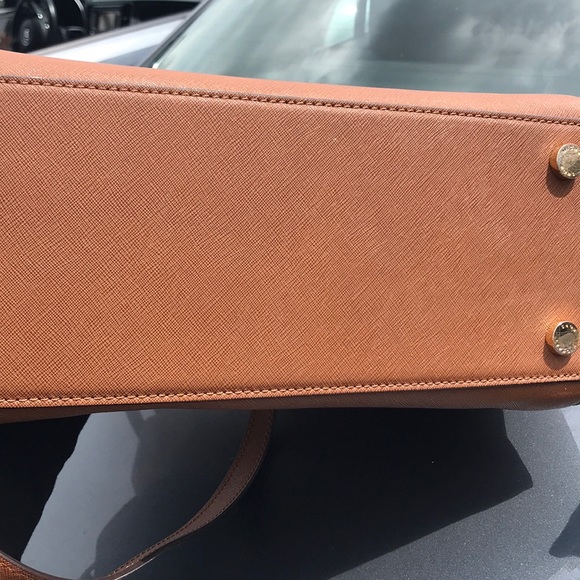 Brand new Michael Kors handbag - Picture 6 of 7